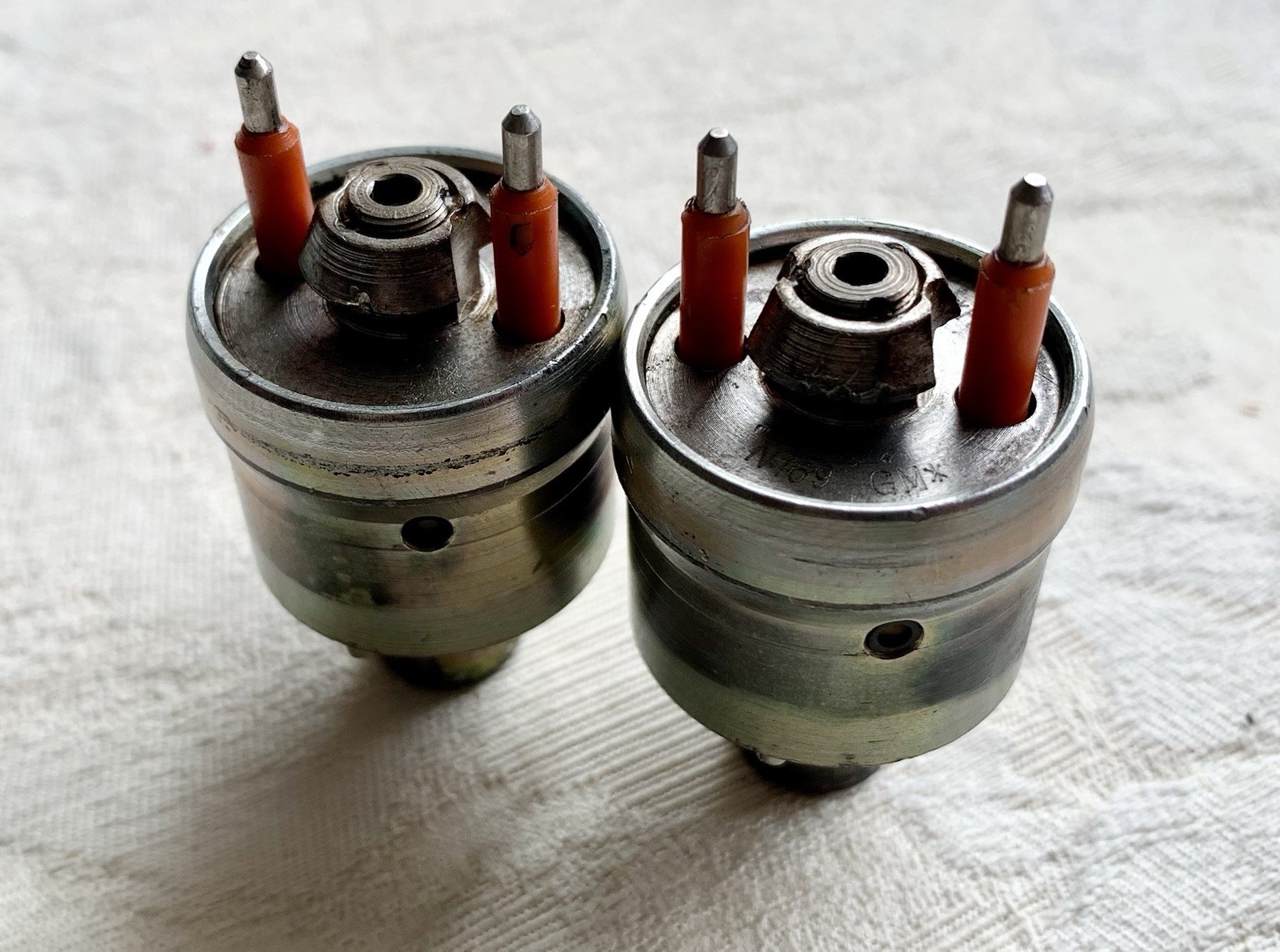 1987 - 1995 GM TBI Original Injectors - For All 5.7 - OEM 5235206 - SET OF 2