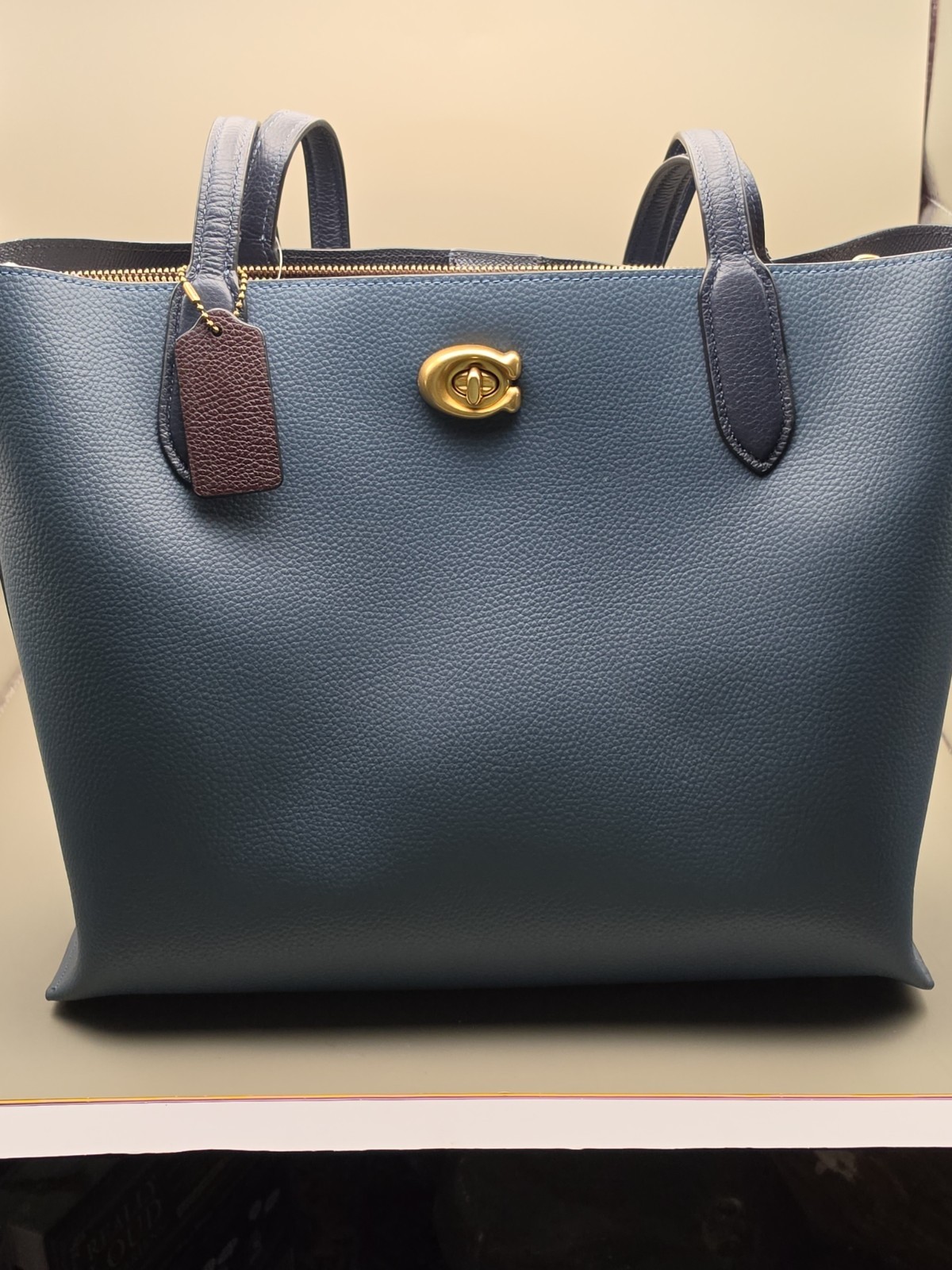 NWOT Pristine/Unused Coach Willow Pebble Leather Tote/Purse Large