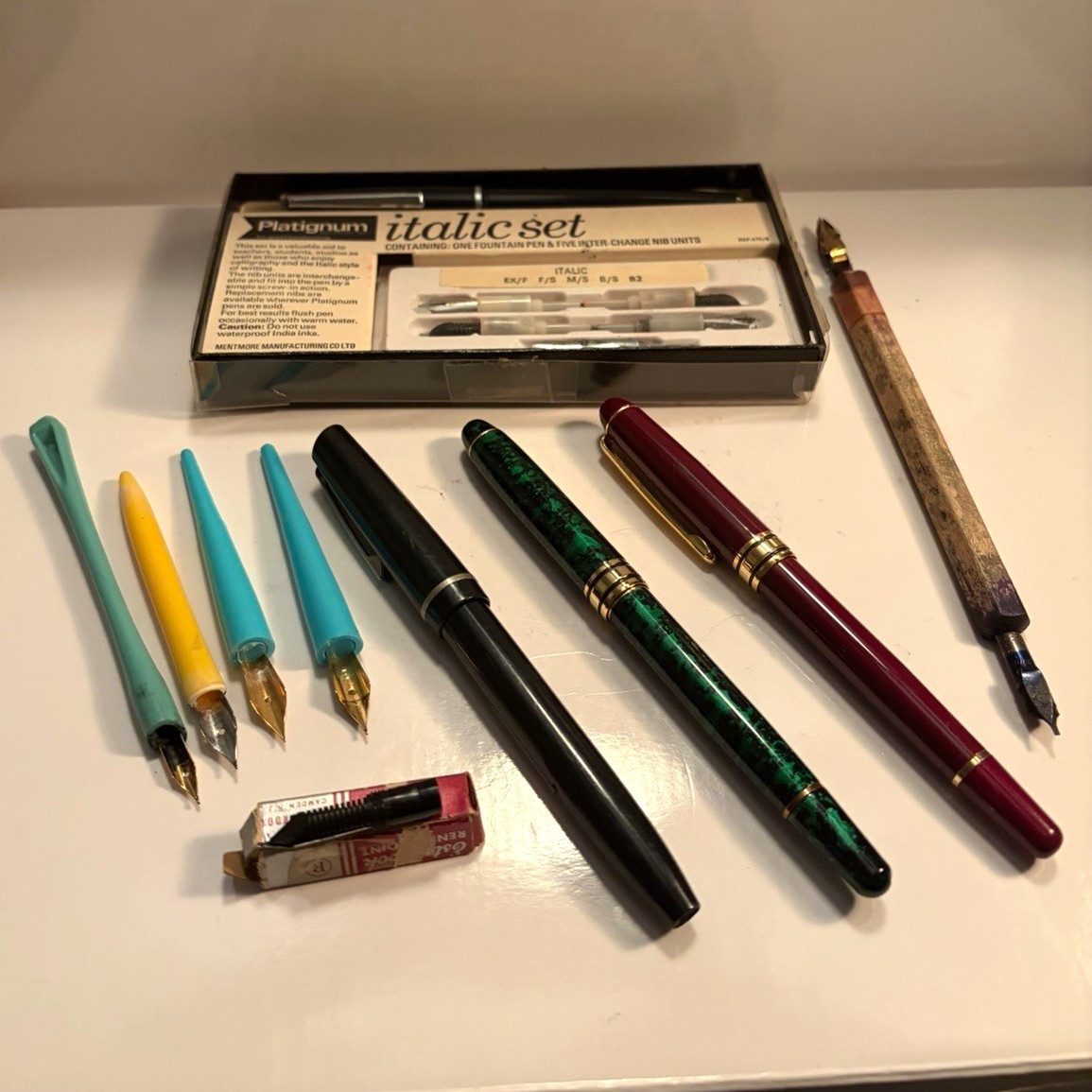 Vintage Calligraphy Lot of 14 Pens and Tips Vintage Calligraphy Lot of 14 Pens and Tips
