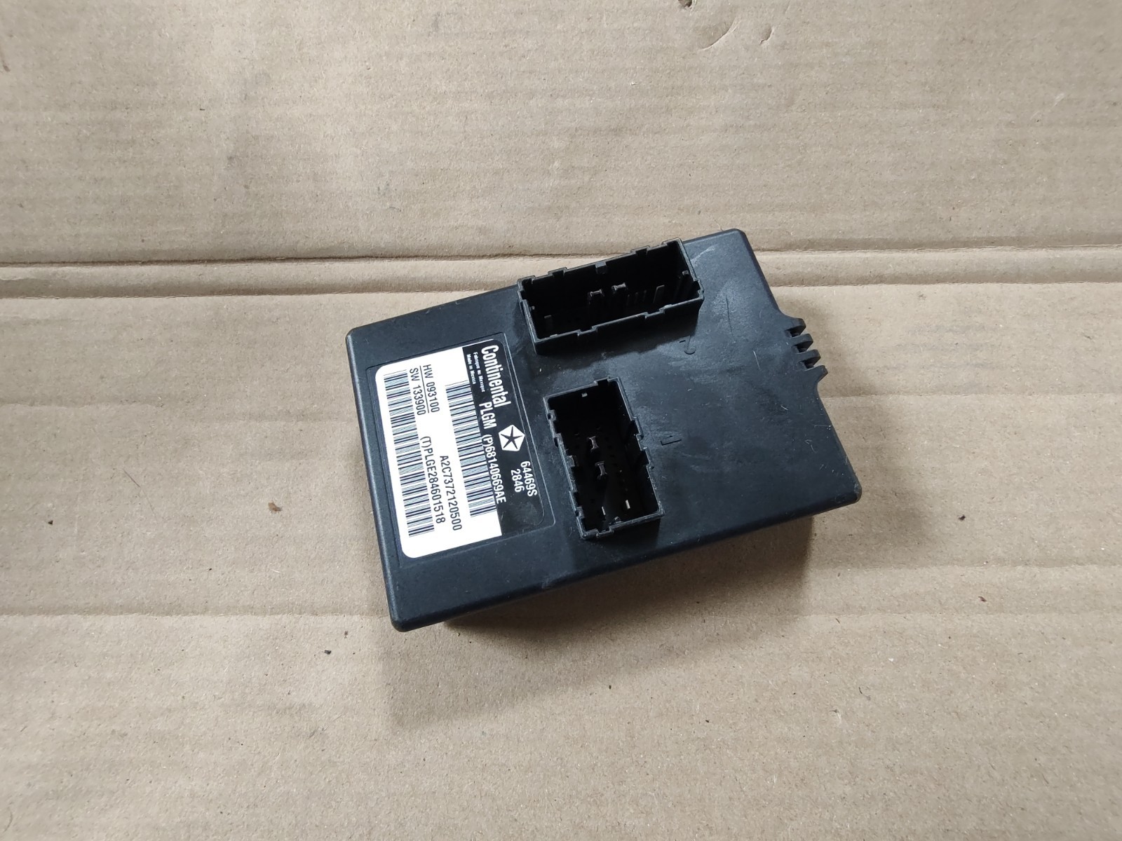 16-19 Dodge Durango Jeep Grand Cherokee Liftgate Control Module 68140669AE MS1