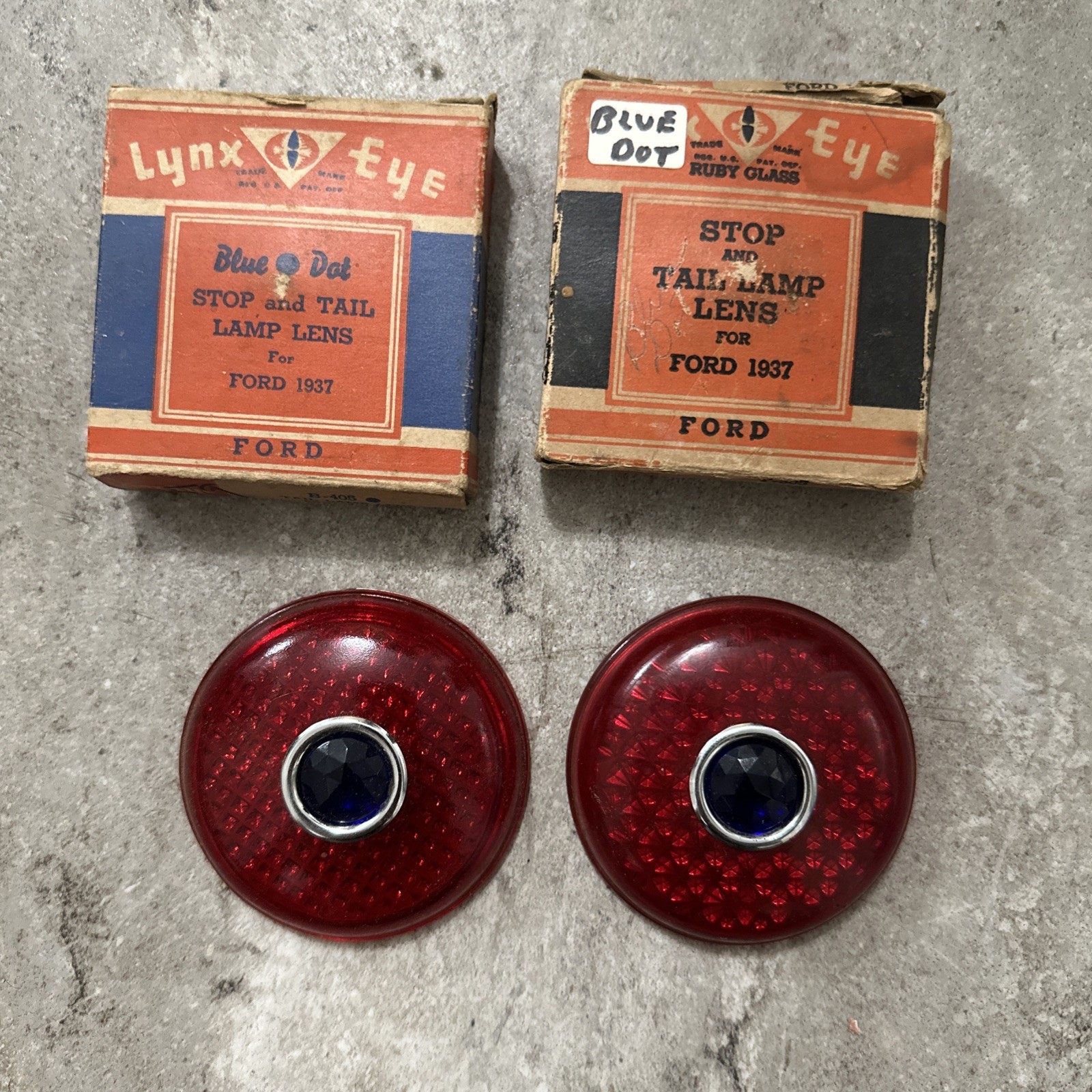NOS Red Glass Tail Lamp Light Lens Pair Lynx Eye T-305 1937 Ford Blue Dot NOS Red Glass Tail Lamp Light Lens Pair Lynx Eye T-305 1937 Ford Blue Dot