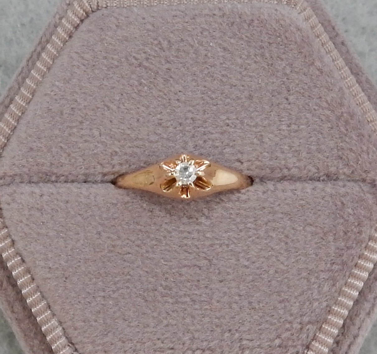 ANTIQUE VINTAGE 10K GOLD DIAMOND SOLITAIRE BELCHER SETTING CHILD RING Size 1.5
