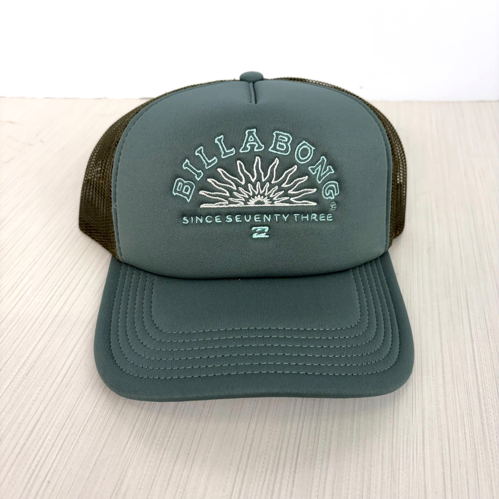 Billabong Classic Foam Trucker Hat Since 73 Green Adjustable Cap 100% Polyester