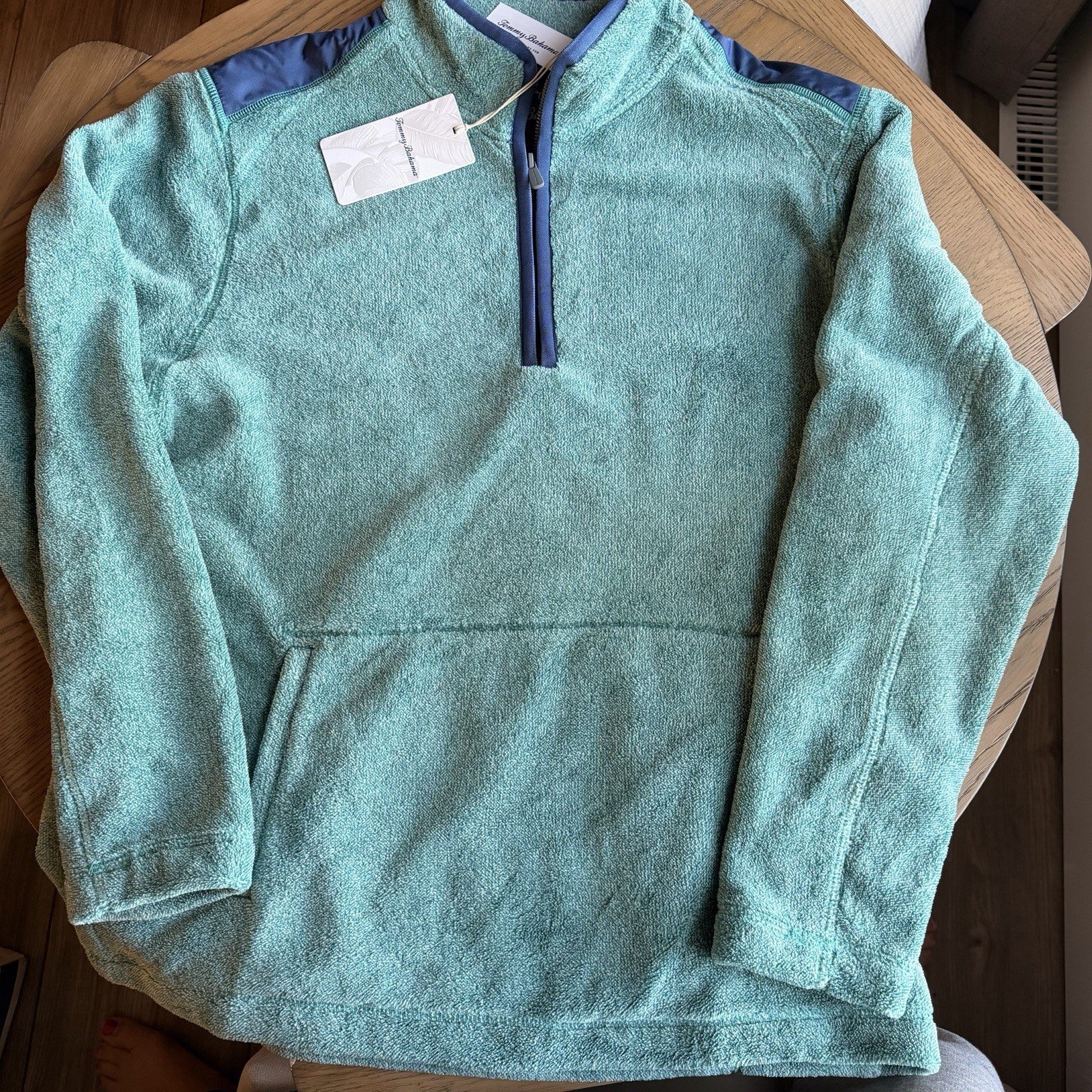 Tommy Bahama Men\'s Quarter Zip Sweatshirt Size Large teal NWT Tommy Bahama Men\'s Quarter Zip Sweatshirt Size Large teal NWT