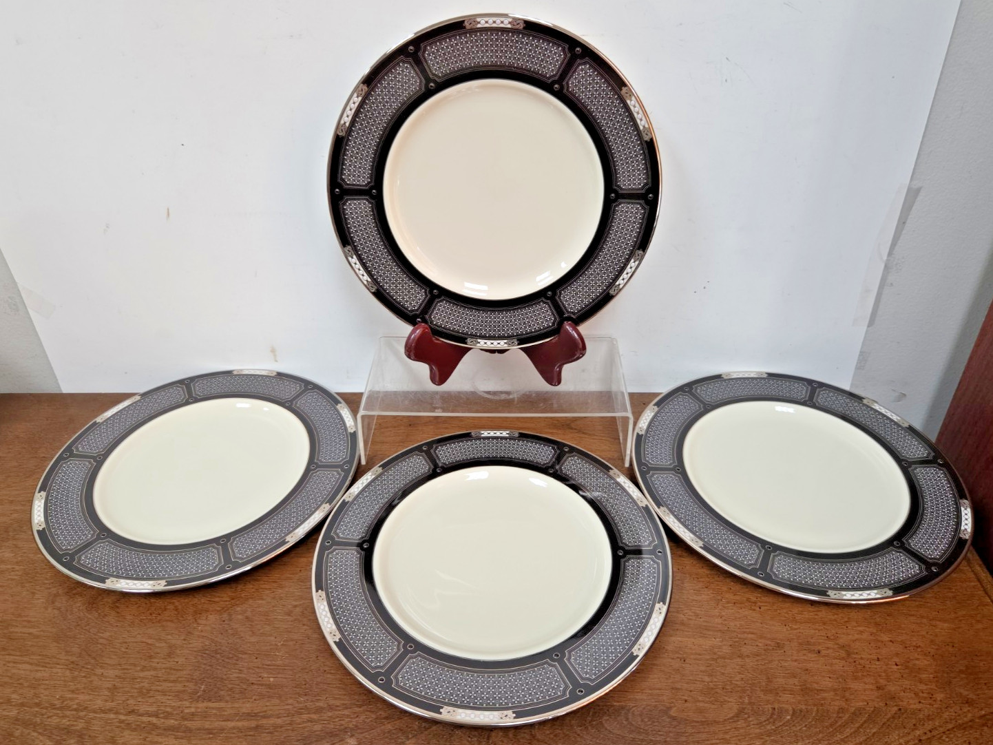 UNUSED LENOX HANCOCK PLATINUM PRESIDENTIAL LUNCHEON ACCENT PLATE SET OF FOUR