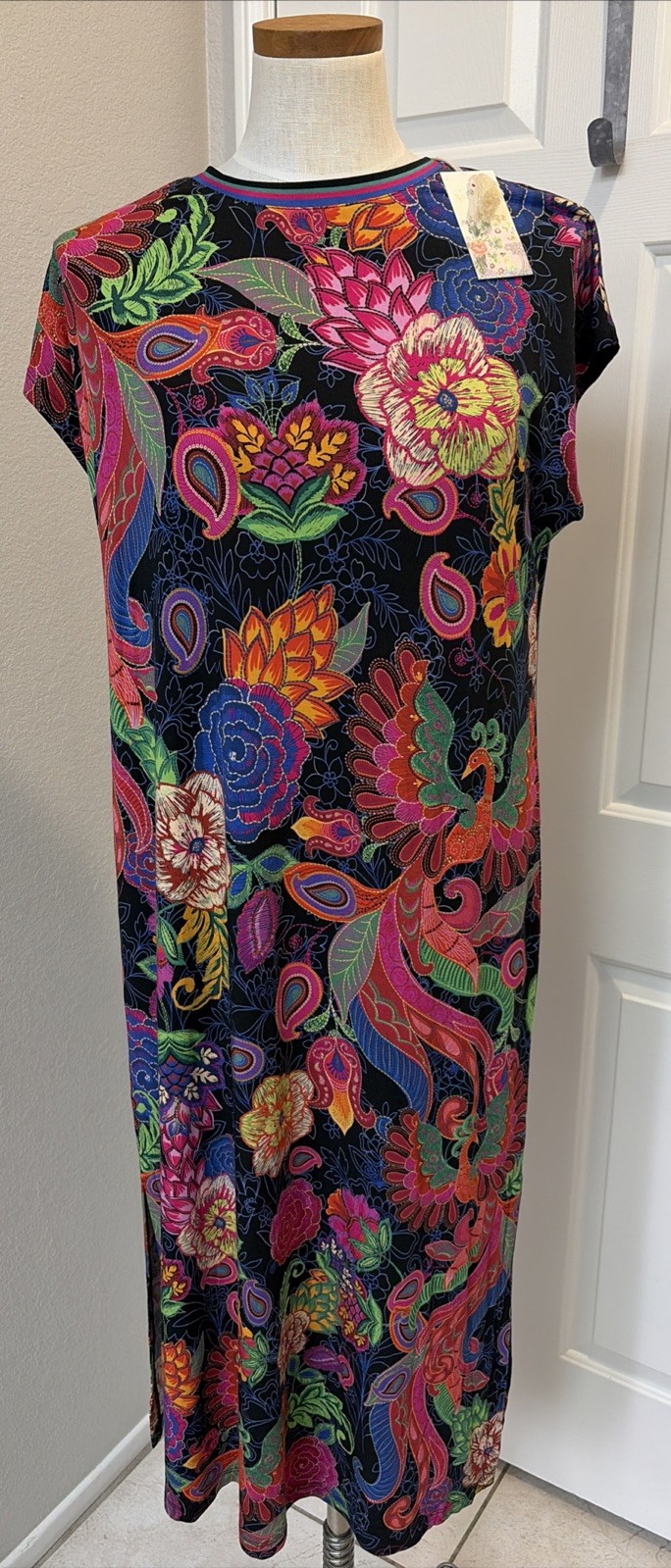 BNWT Johnny Was Janie Favorite Relaxed Jersey Dress Large Emberwing Scarf Print