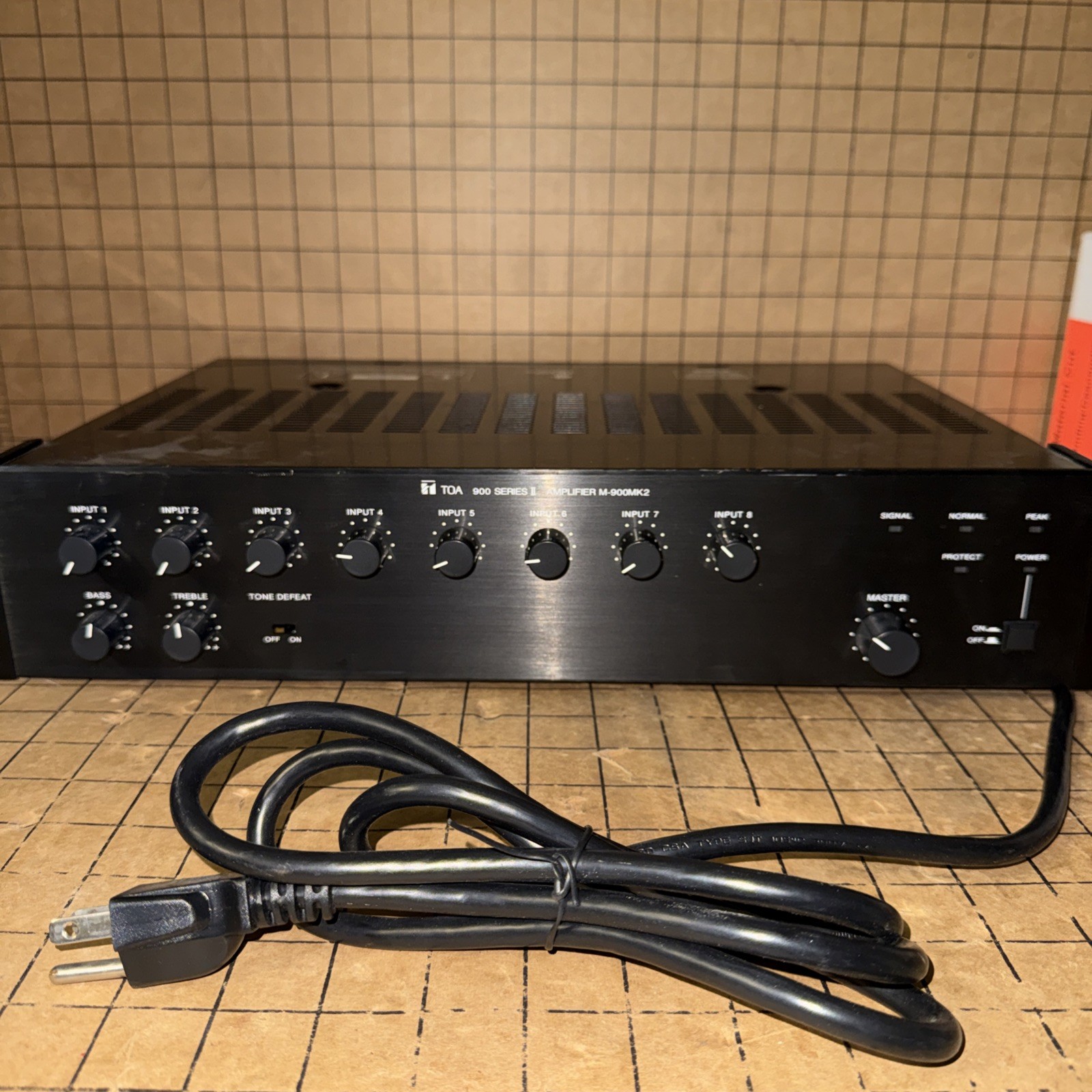 TOA 900 Series II Amplifier M-900MK2