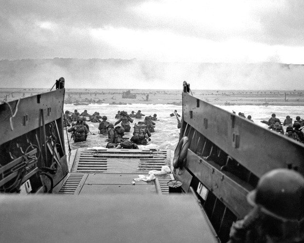 1944 THE BATTLE OF NORMANDY Glossy 8x10 Photo World War II Print WWII D-Day
