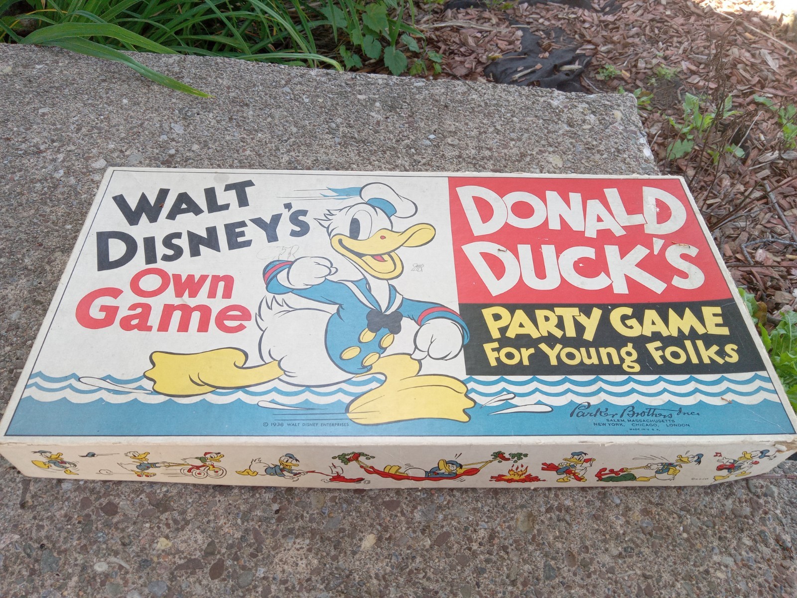 Vintage 1938 Walt Disney Donald Duck Party Game Parker Brothers Board Game Boxed