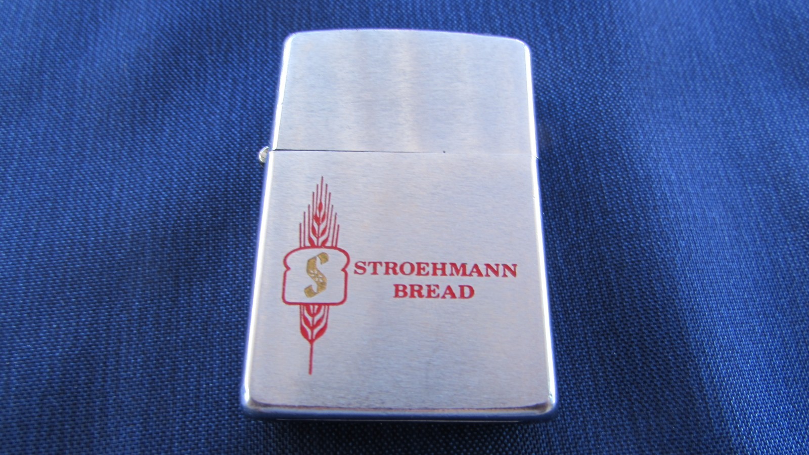 USED VINTAGE 1971 STROEHMANN BREAD ADVERTISING ZIPPO LIGHTER