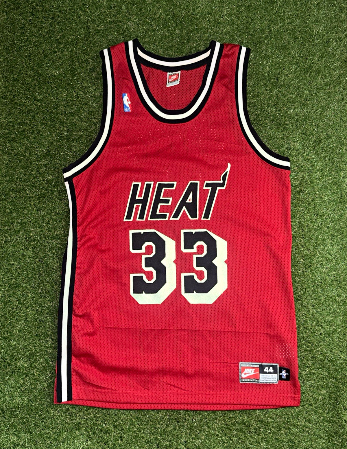Nike Authentic Alonzo Mourning Jersey Size 44 Nike Authentic Alonzo Mourning Jersey Size 44