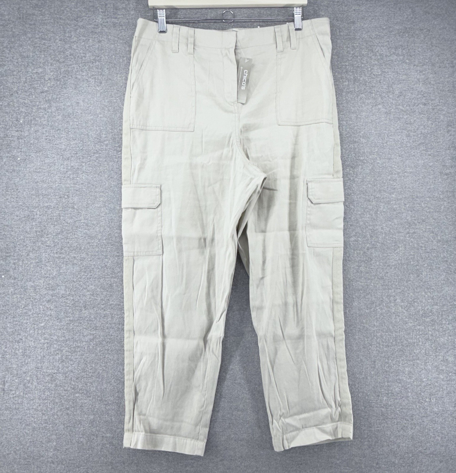 Chicos The Ultimate Fit Cargo Pants Women Size 2 Beige Crop Basic NEW