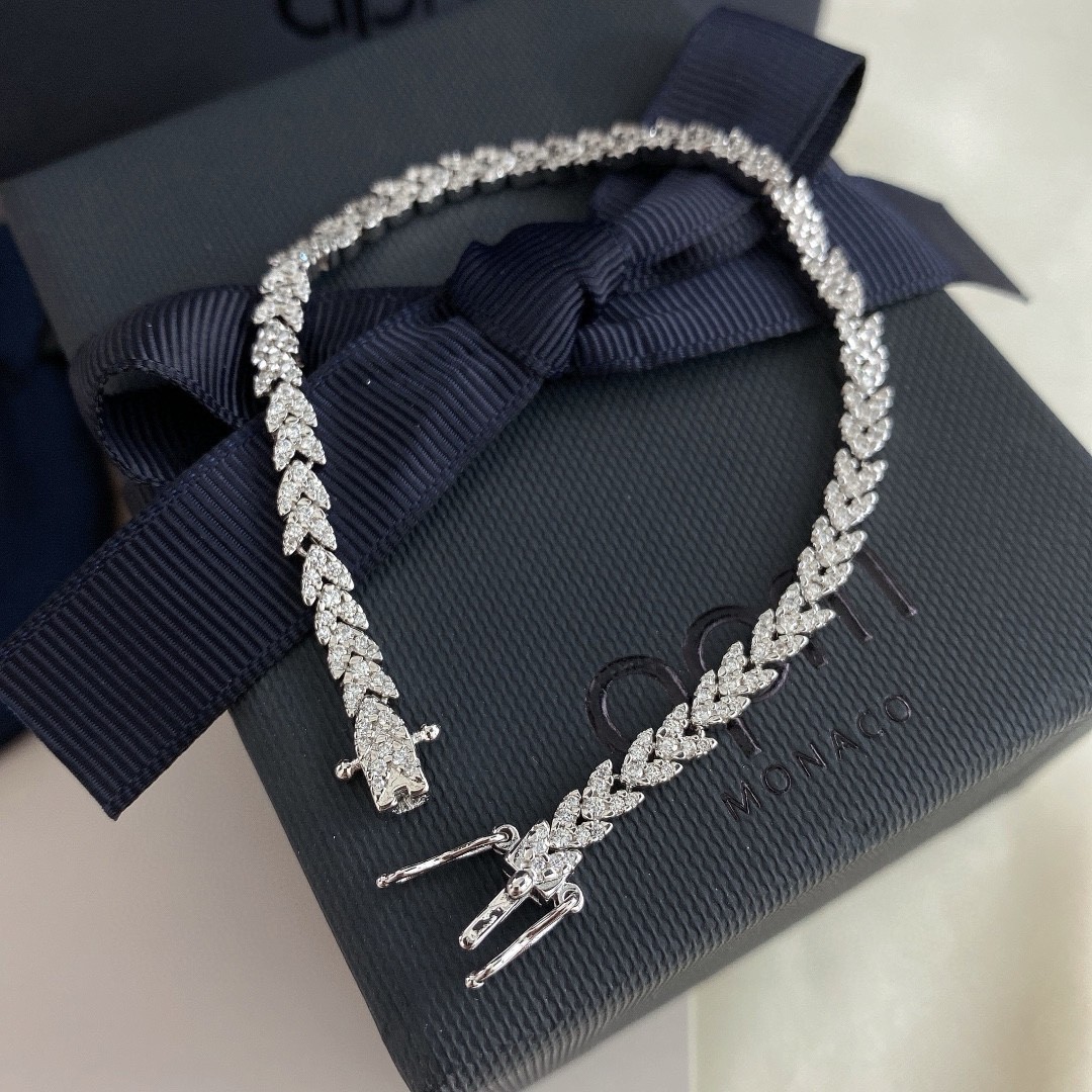 APM Monaco Sparkling Crystal Wheat Leaf Chain Bracelet Elegant Wrist Accessory APM Monaco Sparkling Crystal Wheat Leaf Chain Bracelet Elegant Wrist Accessory