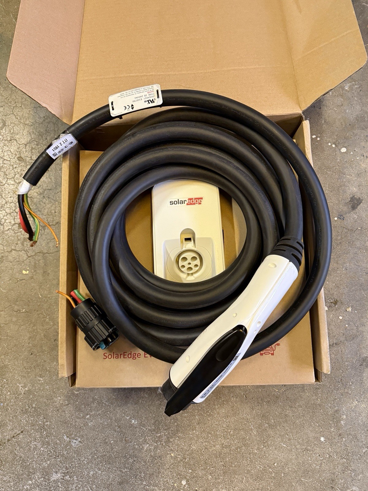 SolarEdge SE-EV-KIT-25J40-1 25ft 40A Level 2 EV Charging Cable J1772
