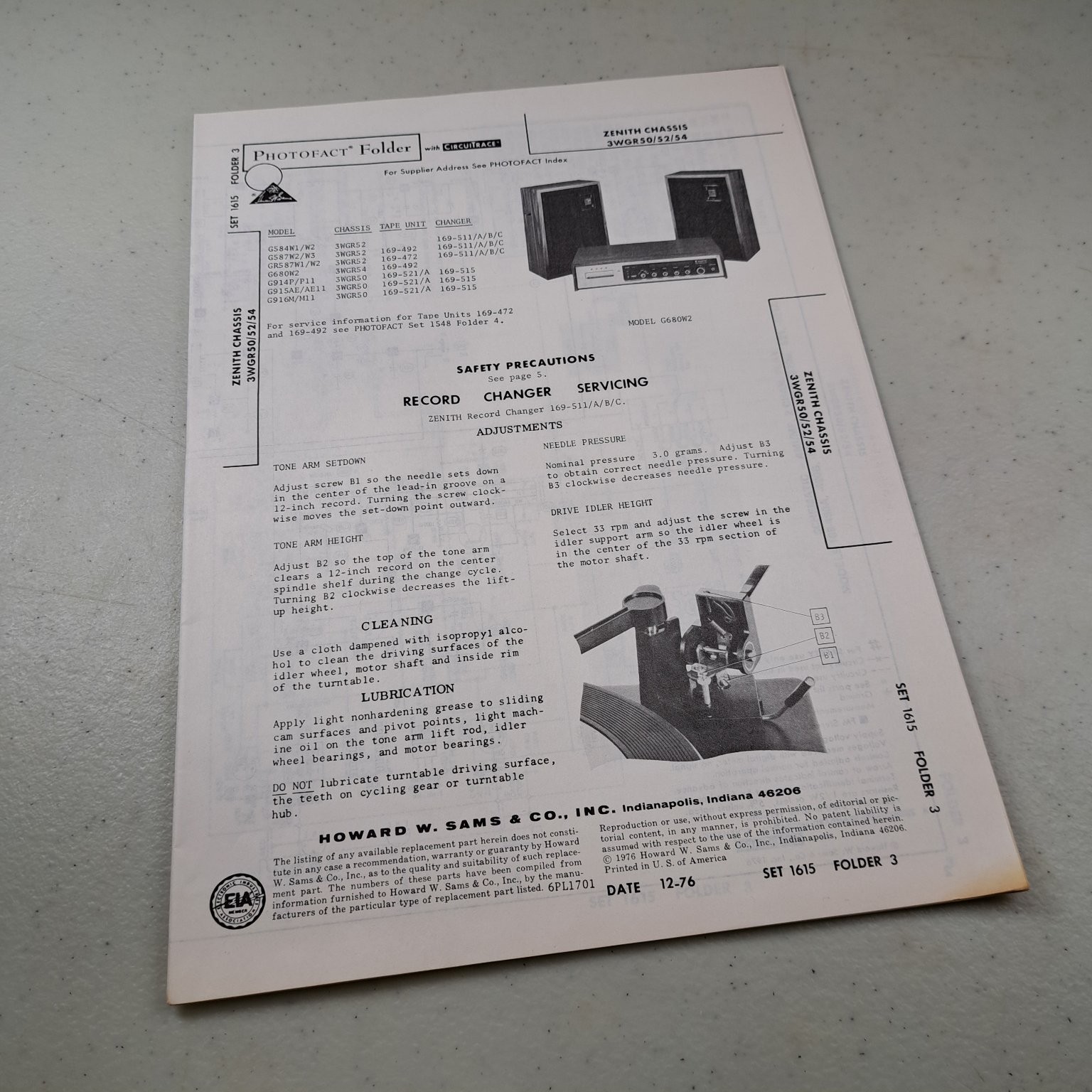Zenith Service Manual Photofact Model G680W2 1976 Illustrated