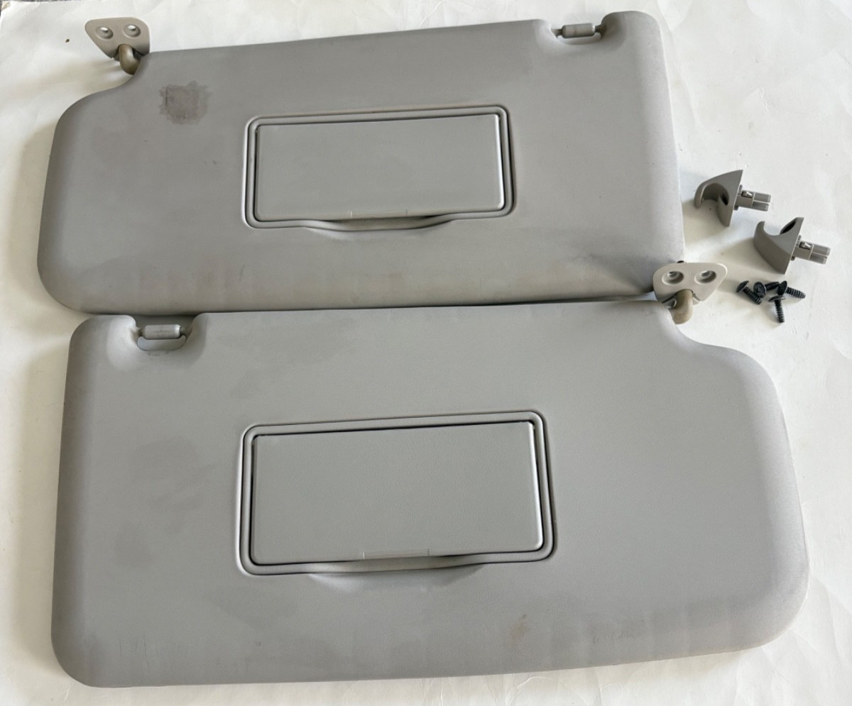 2009-2014 Nissan Cube Set Pair SUN VISOR Gray Vinyl SUNVISOR with visor clip OEM