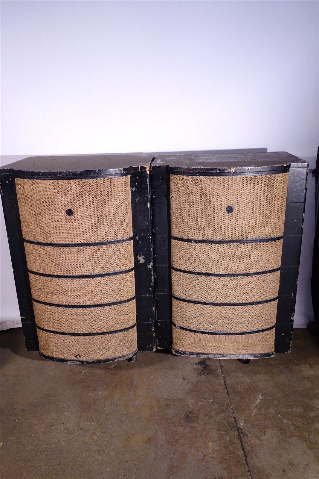 Pair of RCA Vintage Speakers Cabinets only MI-12424