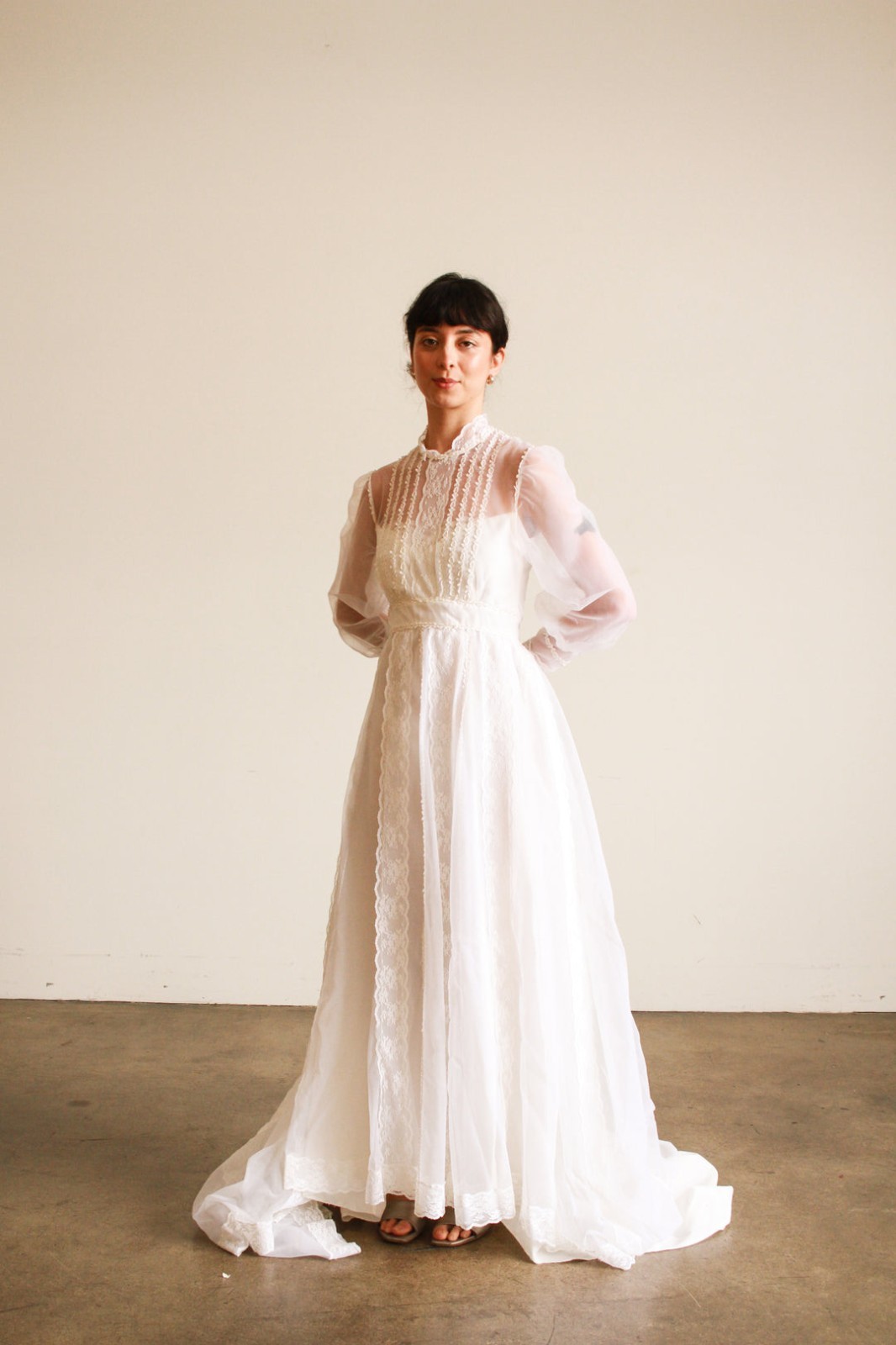 Vintage 60s 70s Alfred Angelo Bridallure Prairie Lace Wedding Dress 4 with veil Vintage 60s 70s Alfred Angelo Bridallure Prairie Lace Wedding Dress 4 with veil