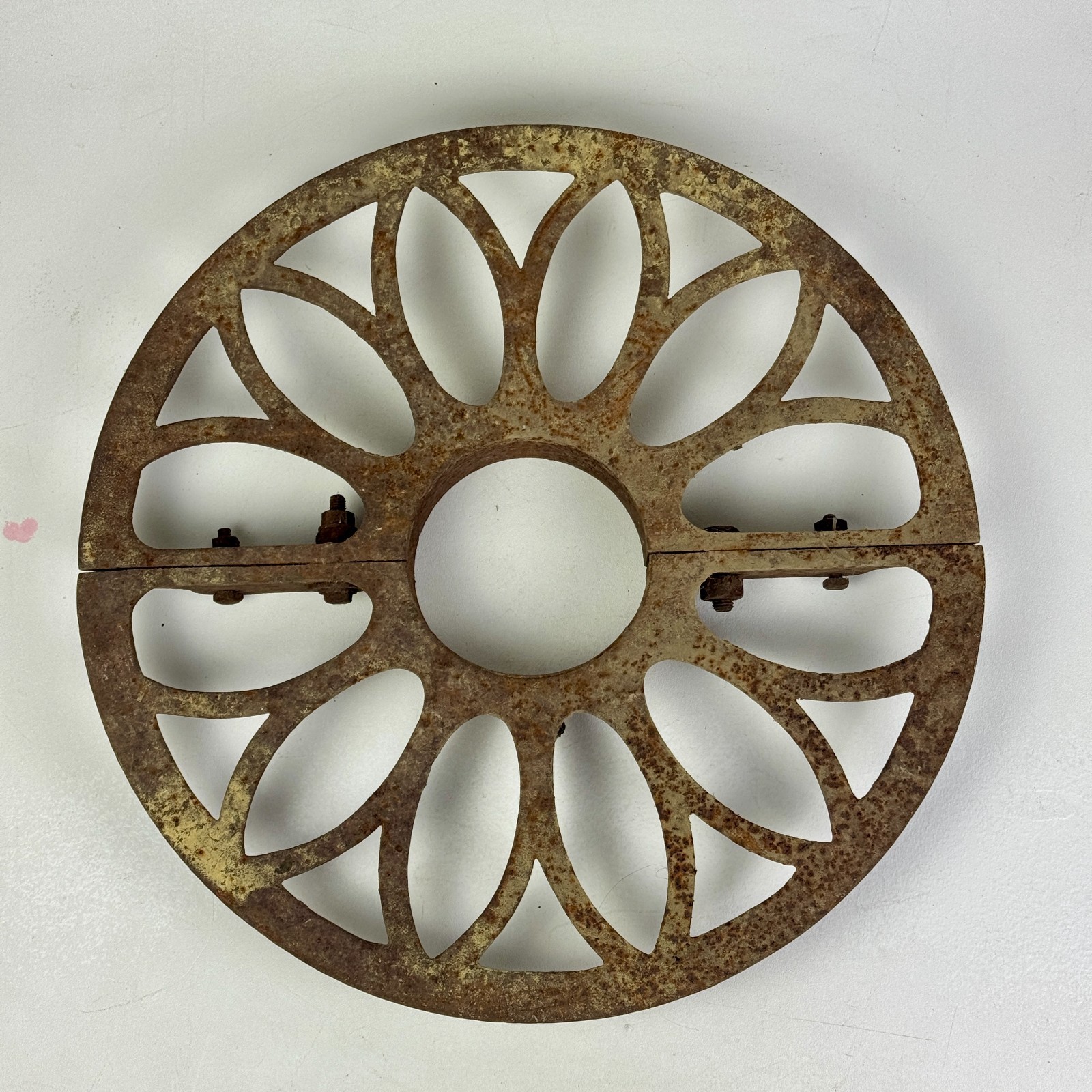 Antique Cast Iron Sidewalk/Garden Circular Tree Root Guard, 20\ Antique Cast Iron Sidewalk/Garden Circular Tree Root Guard, 20\