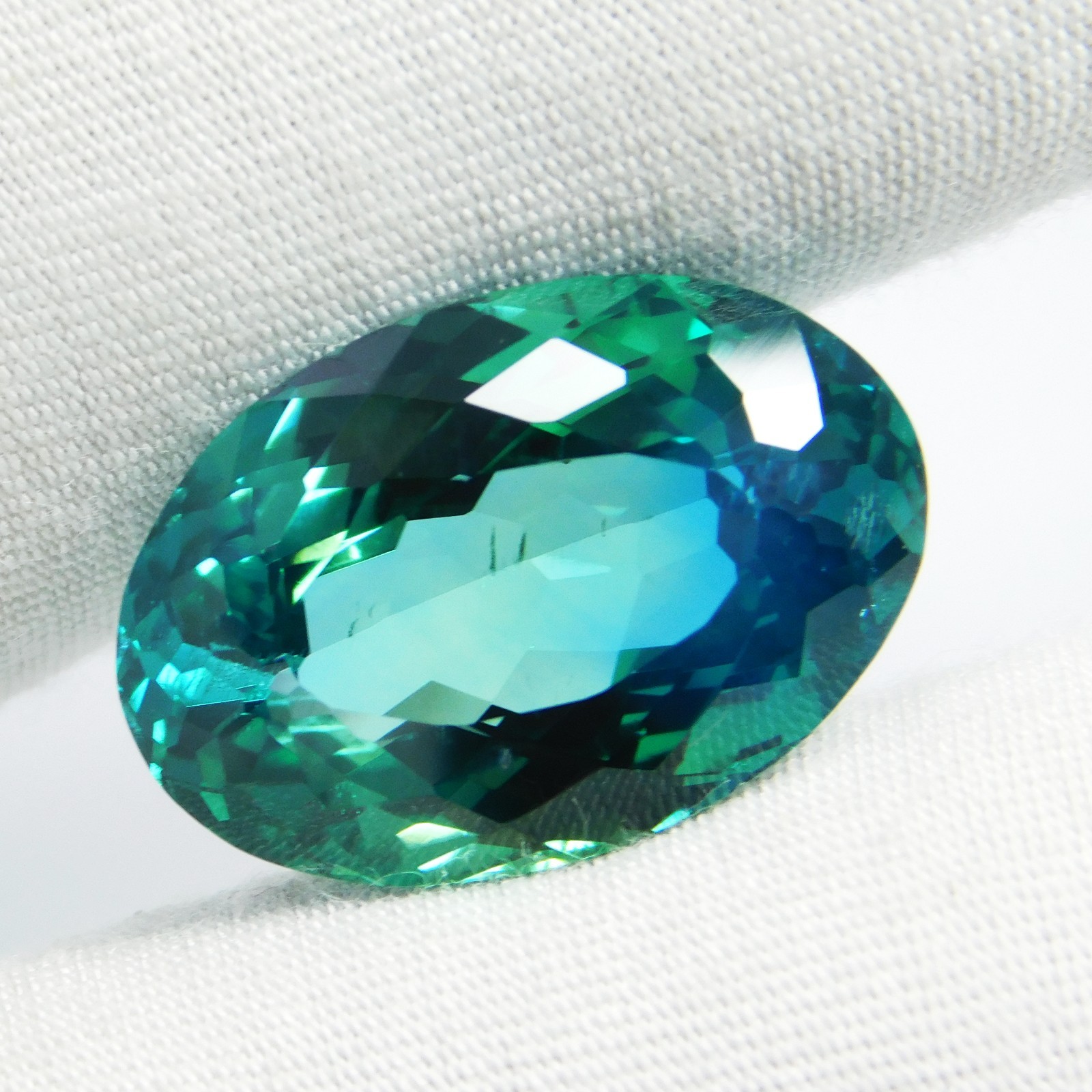 Rare 19.70 Ct \