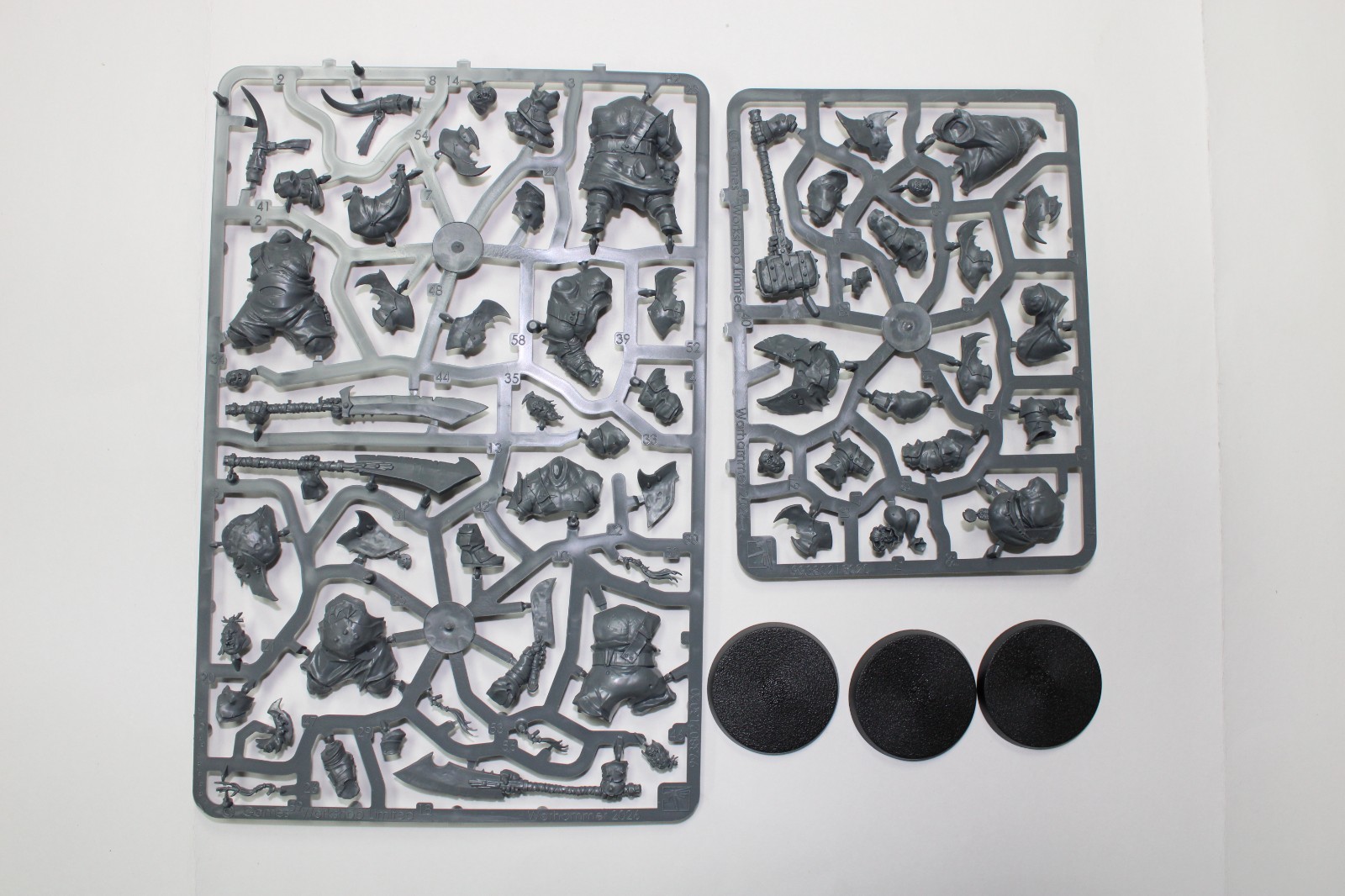 82426 Warhammer Aos Ogor Mawtribes Ironguts x3 on sprue B