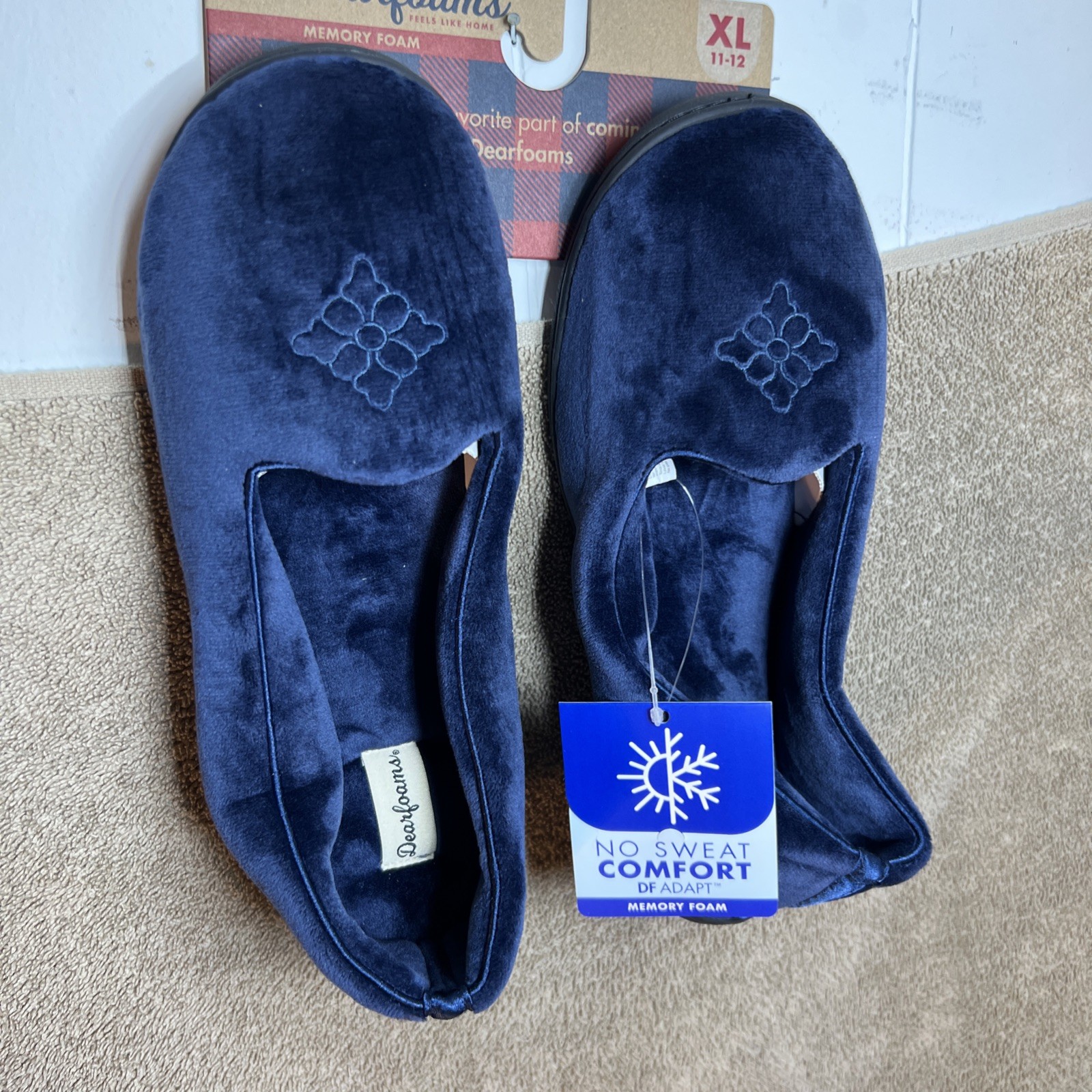 NWT Dearfoams Size 11-12 Blue  Memory Foam Slippers