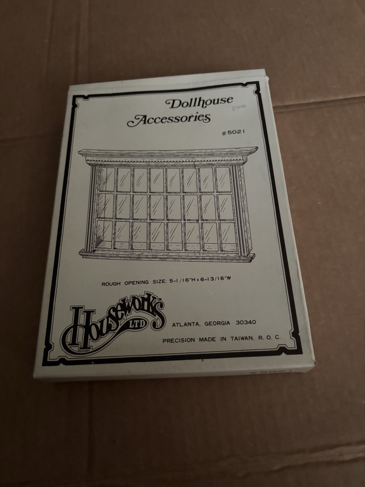 Houseworks Dollhouse Window 1:12 Scale # 5021