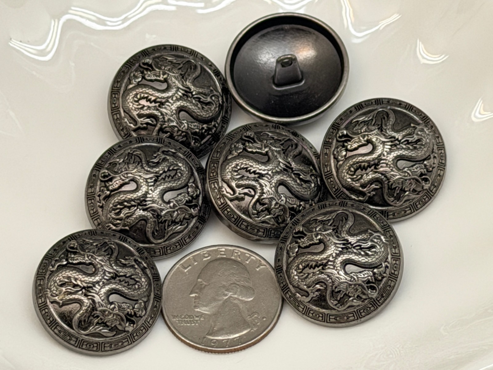 10PC Antiqued Silver Dragon Metal Buttons Sewing Shank Decorative Buttons 25mm 10PC Antiqued Silver Dragon Metal Buttons Sewing Shank Decorative Buttons 25mm