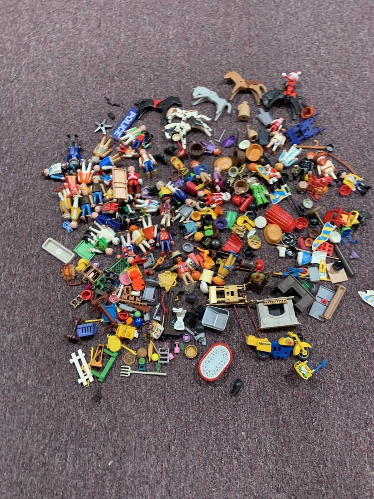 Playmobil Geobra Huge Lot Of People Plus Accessories Vintage 1974-1998 Playmobil Geobra Huge Lot Of People Plus Accessories Vintage 1974-1998
