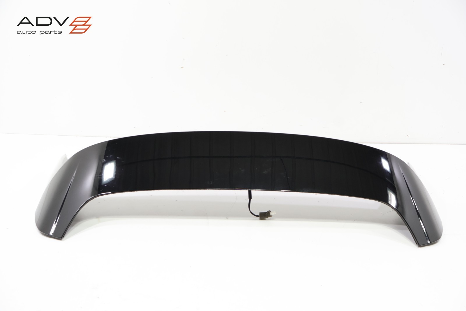 2025-2026 NISSAN KICKS TAILGATE LIFTGATE BACK DOOR ROOF SPOILER & LIGHT LAMP OEM