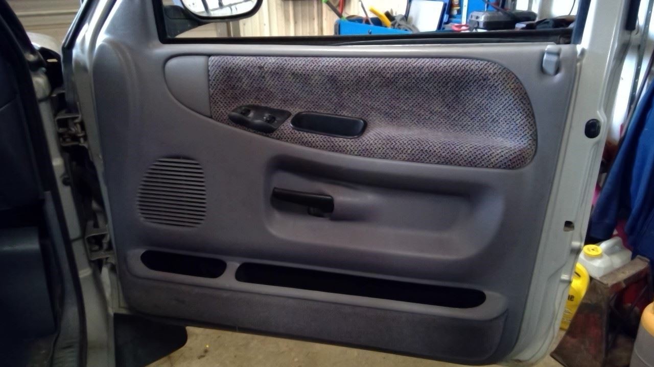 98 99 00 01 RAM 1500 Passenger Right Front Inner Door Trim Panel