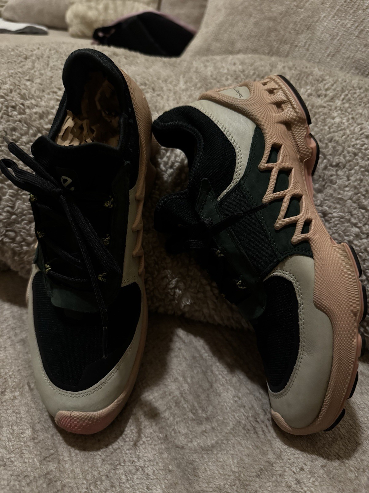 ECCO Biom AEX Women Sz US 9/9.5 EU 40 Black Rose Dust Pink Leather Athletic