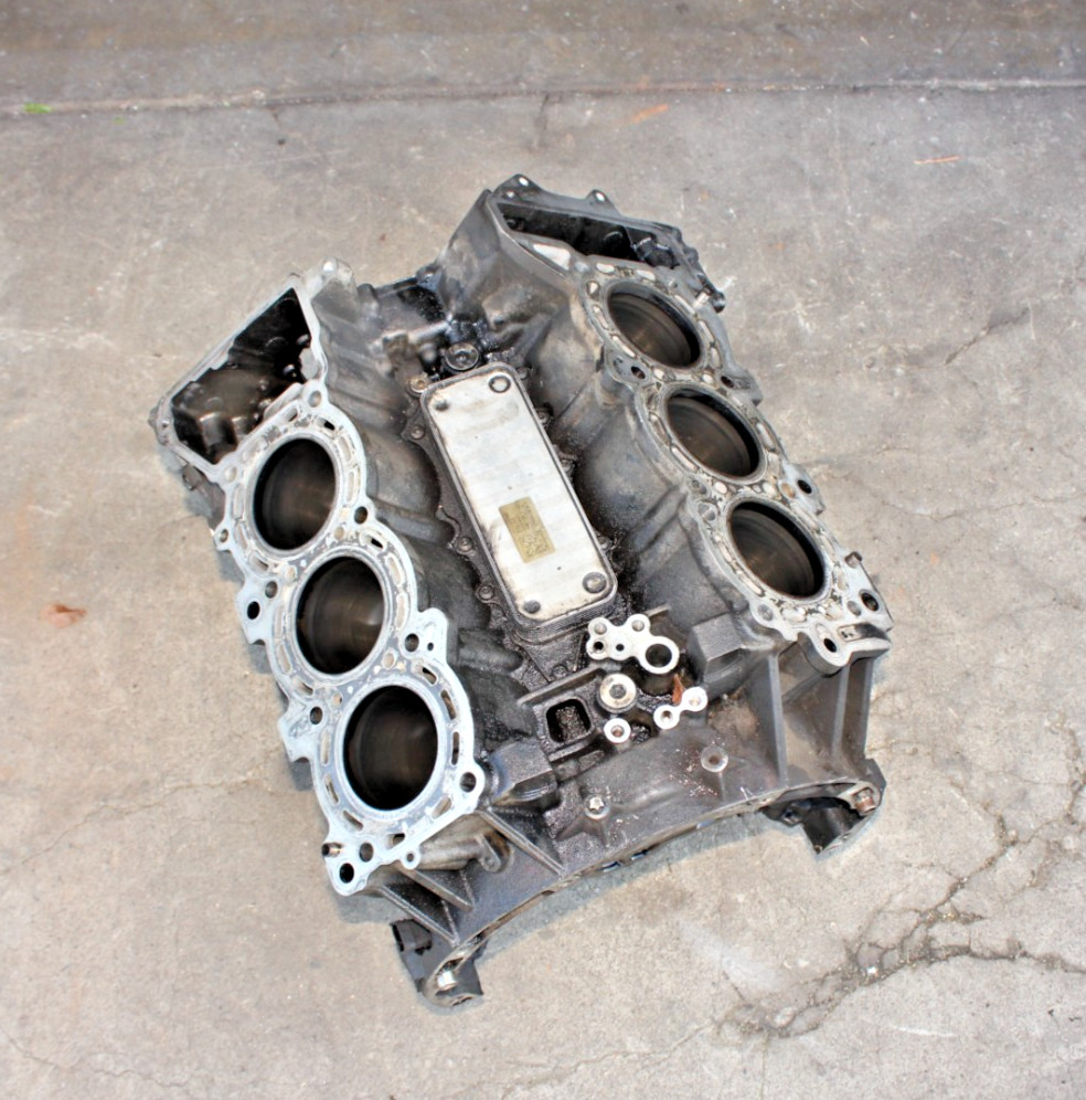 Engine Cylinder Block For Mercedes 3.0 CDI OM642.920 OM642 642.920 R6428105