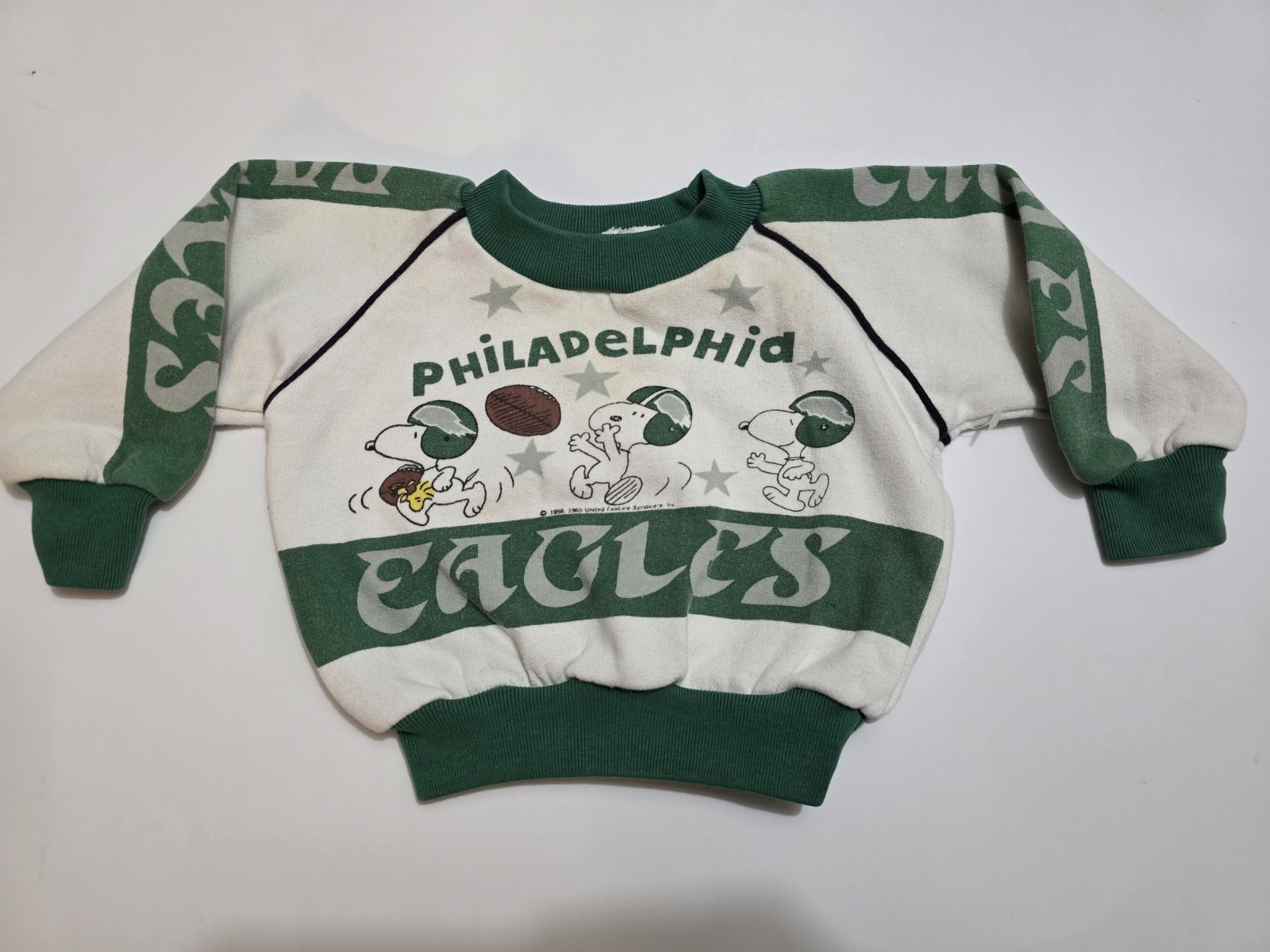 Vintage 90s 24 mon Philadelphia Eagles Snoopy Peanuts Todd. Sweater NFL official