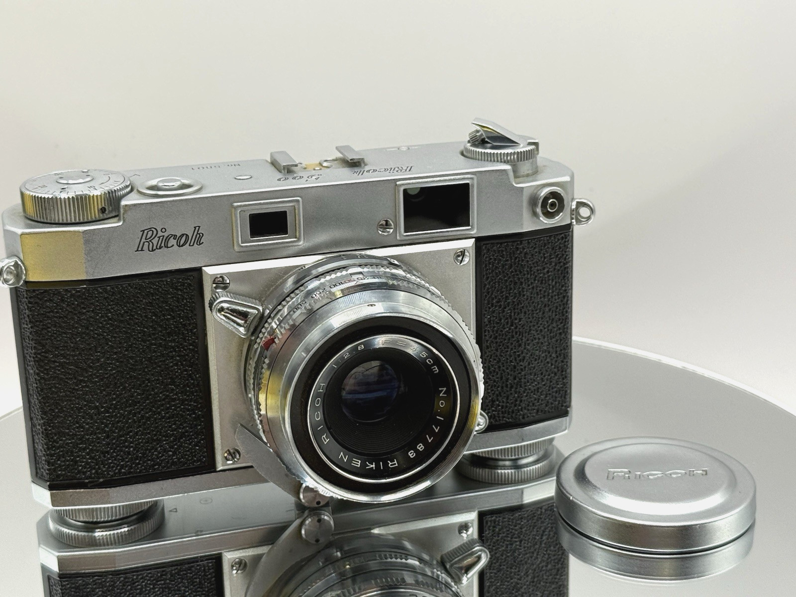 Ricoh 500 Rangefinder 35mm Film Camera w/ Ricomat 45mm F/2.8 Lens Vintage Rare