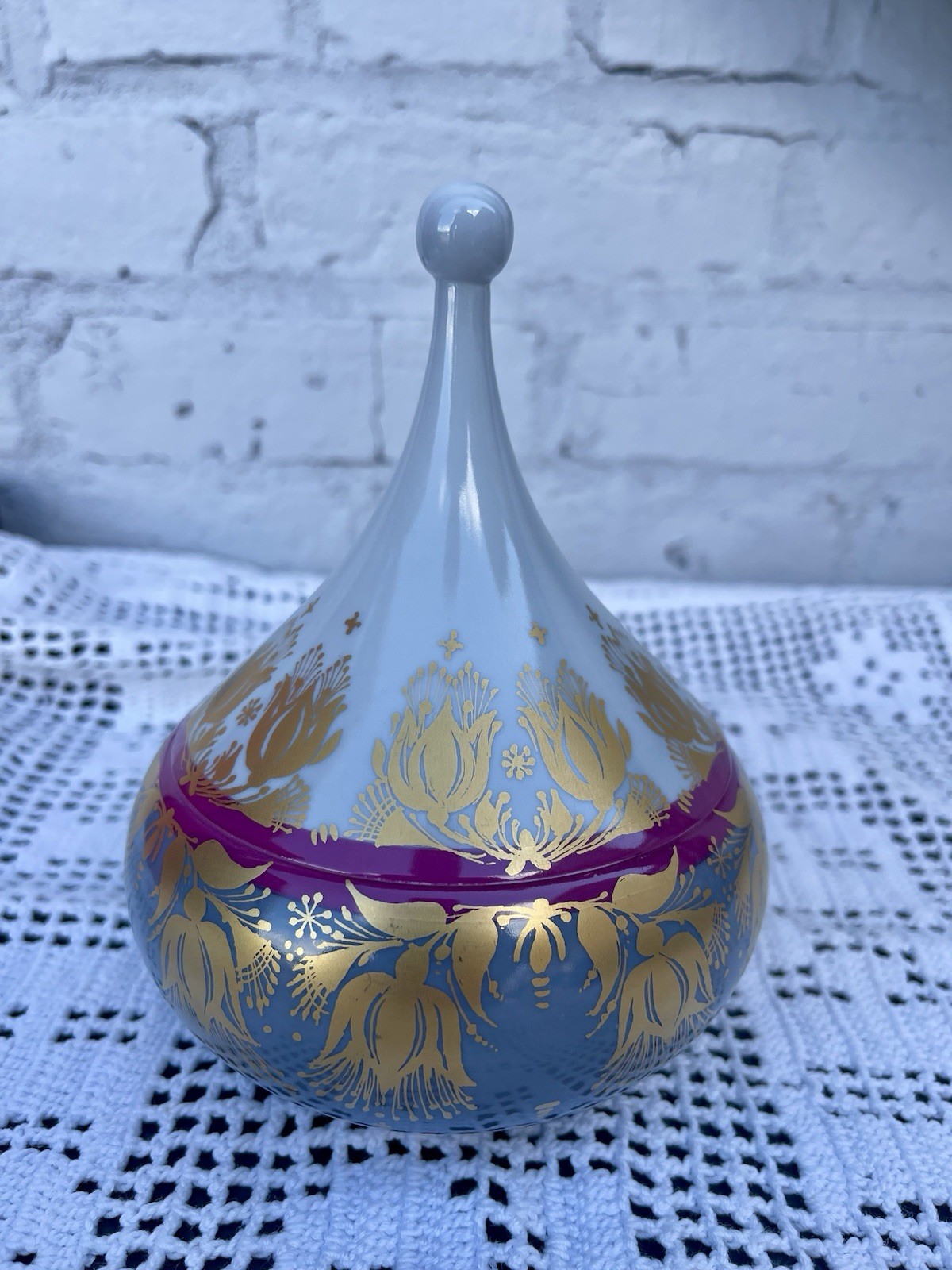 Rosenthal Bjorn Wiinblad Gold Magic Flute Sugar Bowl Tivoli Studio Line