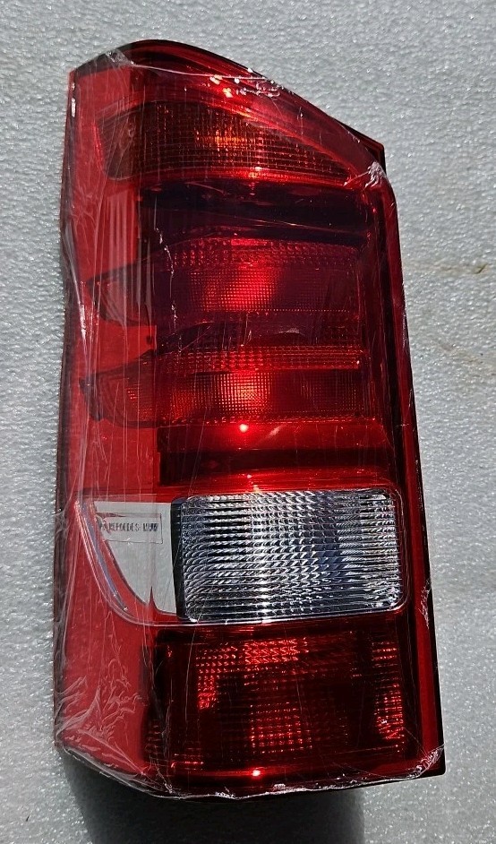 2016-2019 Mercedes-Benz Metris  Rear Tail Light Halogen Left Driver Side Lamp