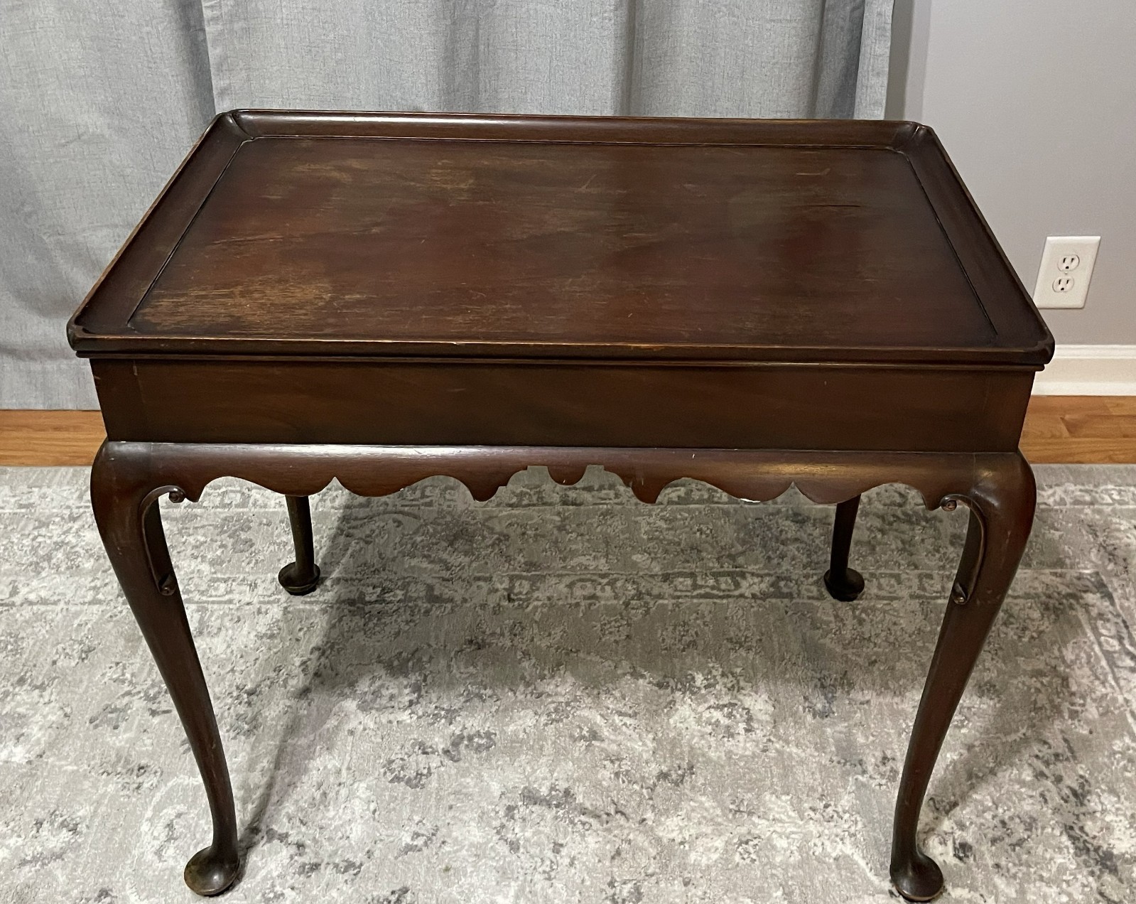 Vintage Kittinger Colonial Williamsburg CW-8 Queen Anne Mahogany Tea Table
