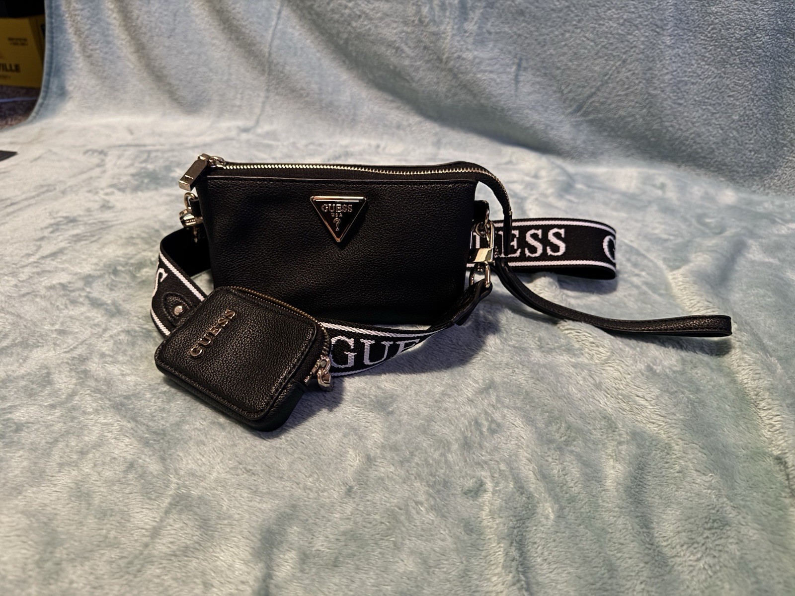 Guess Triple Compartment Crossbody With Small Pouch On Strap Guess Triple Compartment Crossbody With Small Pouch On Strap