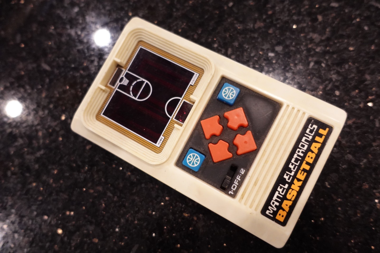 Vintage MATTEL Basketball  Handheld Electronic Tabletop Video game D10 #1 PARTS