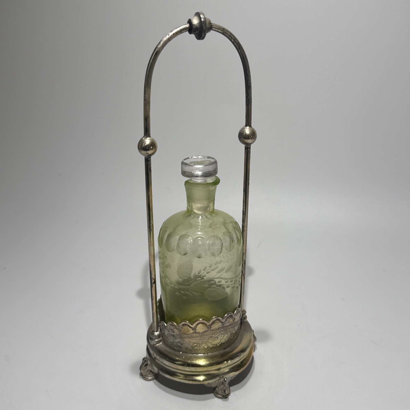 Antique Wilcox Silver Plate Co. Footed Victorian Castor & Vaseline Glass Cruet 