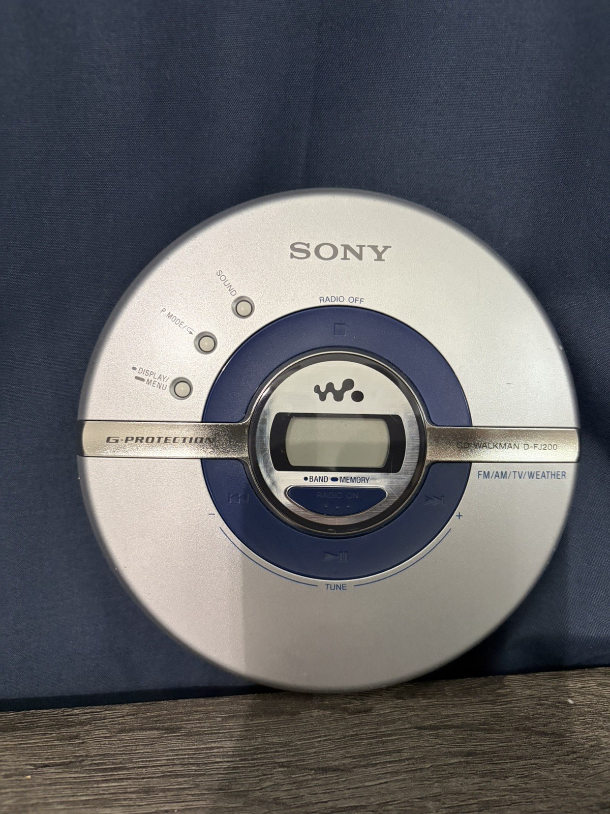 Vtg Y2K Sony Walkman D-FJ200 TV/Weather/FM/AM CD Portable Player Silver TESTED Vtg Y2K Sony Walkman D-FJ200 TV/Weather/FM/AM CD Portable Player Silver TESTED