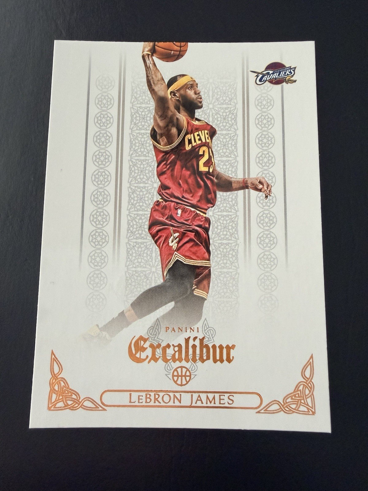 Panini 2014-15 Excalibur LeBron James Base Set #130 Cleveland Cavaliers NBA