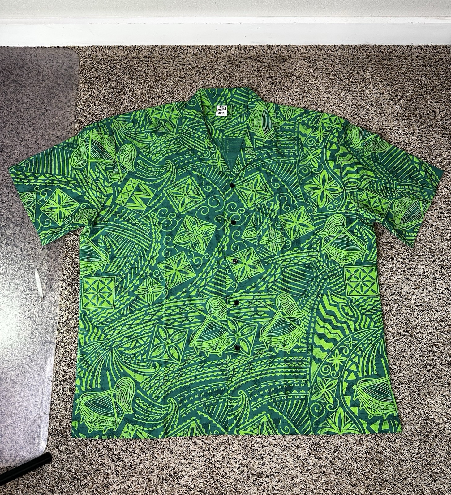 Lober Apia Hawaiian Shirt Men\'s XXL Green Polynesian Tribal Button Up