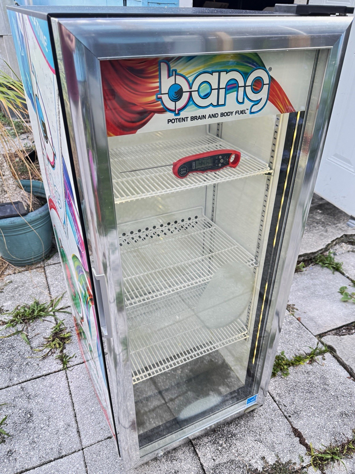 Bang Energy IDW G4 Glass Door Merchandising Refrigerator. Mint condition 