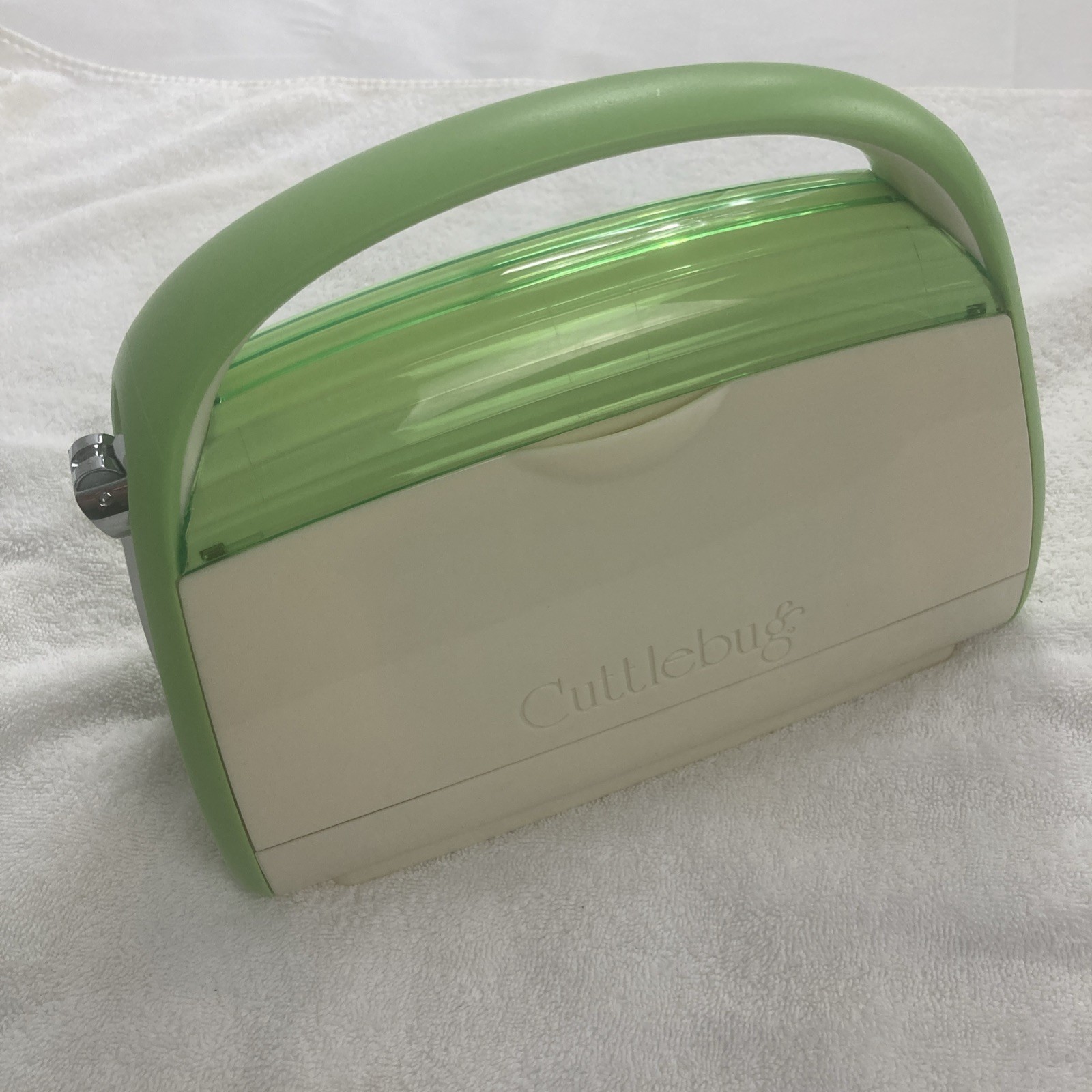 Cricut Cuttlebug Craft Manual Embossing & Die Cutting Machine Green Tan Cricut Cuttlebug Craft Manual Embossing & Die Cutting Machine Green Tan