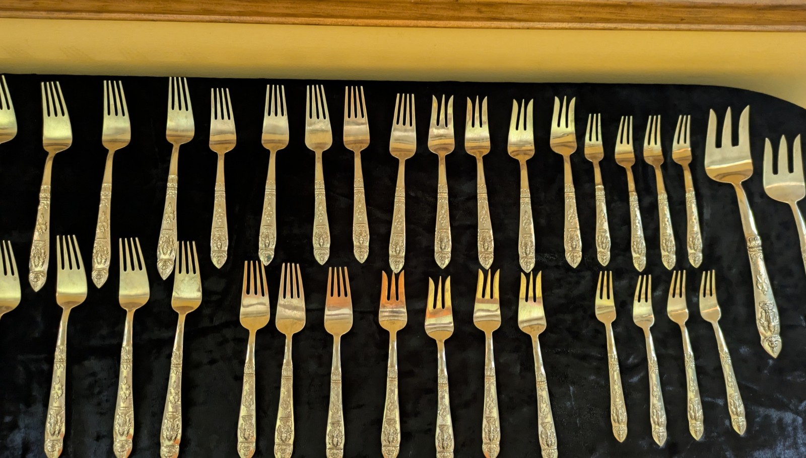 Thailand Vintage Brass Flatware Unique 8pc Setting Plus Setving, 91 Pieces Total