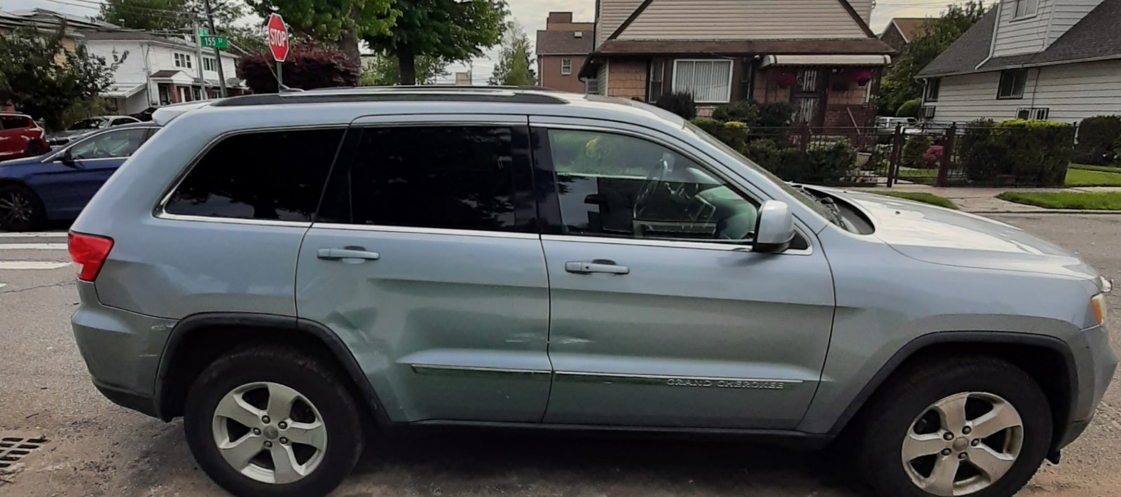 2024 Jeep Grand Cherokee LAREDO