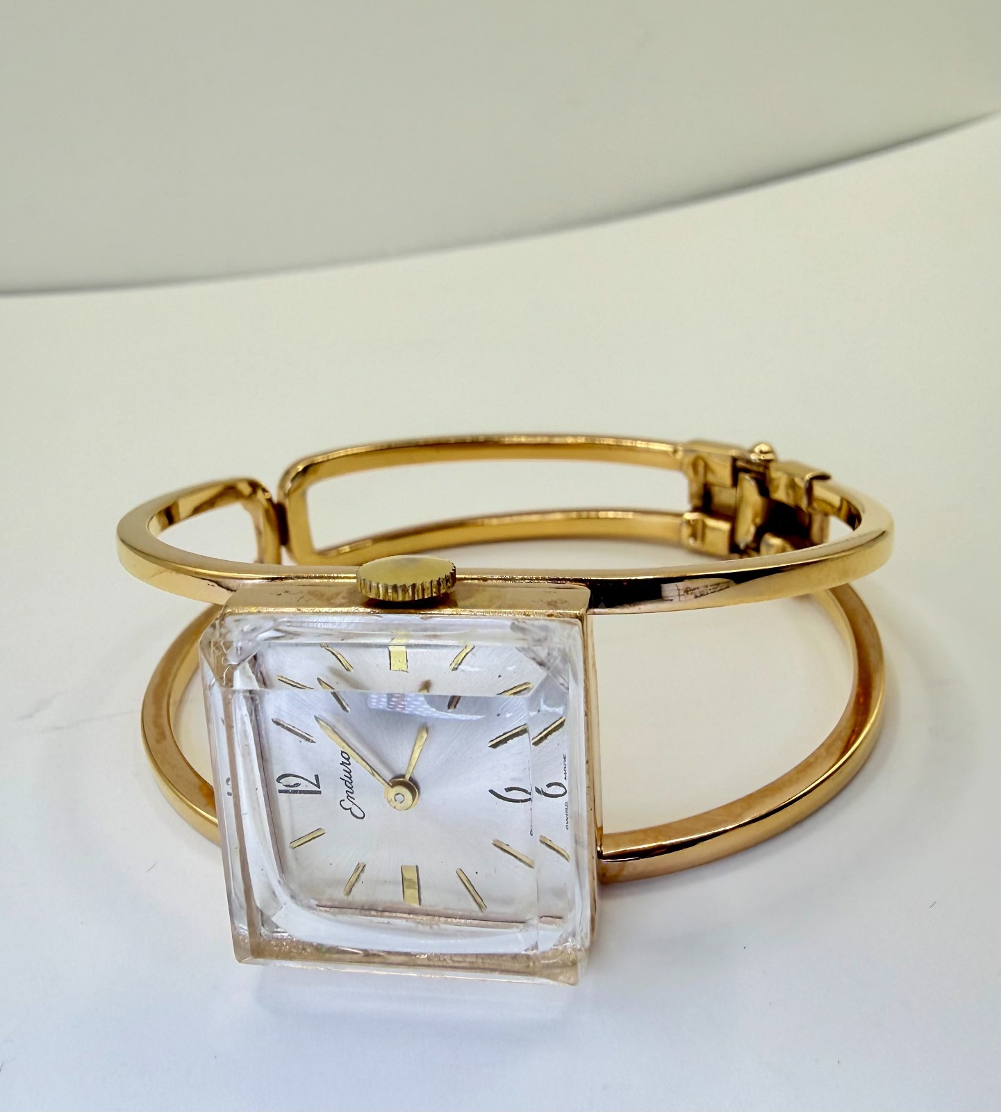 Vintage Endura Swiss Made Ladies Gold Tone Bangle Bracelet Watch Working