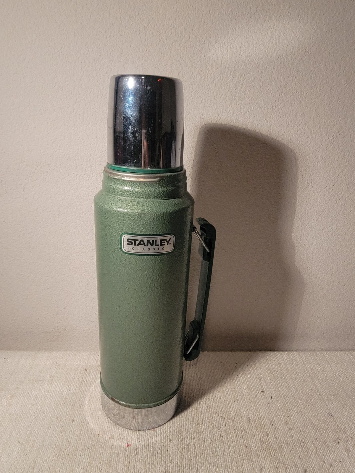 Stanley Aladdin Green Vacuum Bottle Thermos 1.1 Quart / 1 liter Vintage Stanley Aladdin Green Vacuum Bottle Thermos 1.1 Quart / 1 liter Vintage